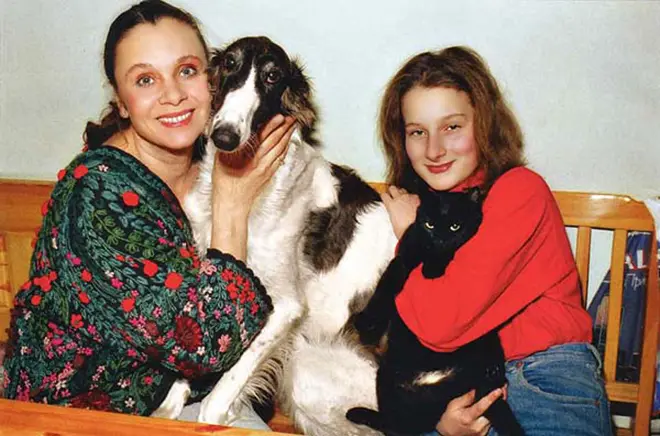 Любовь Полищук с дочкой