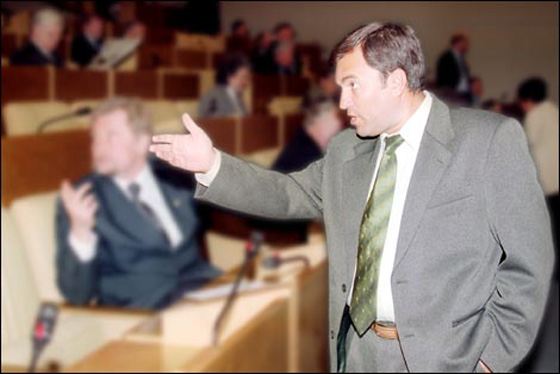 Молодой Вячеслав Володин