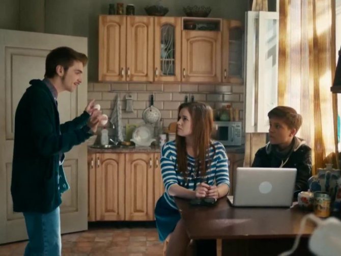 Популярность пришла к актеру после сериала «Физрук»