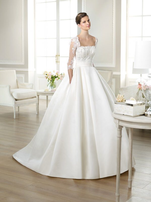 Свадебное платье напрокат Pronovias Jana, прокат свадебного платья в Москве по цене 14900 рублей на месяц