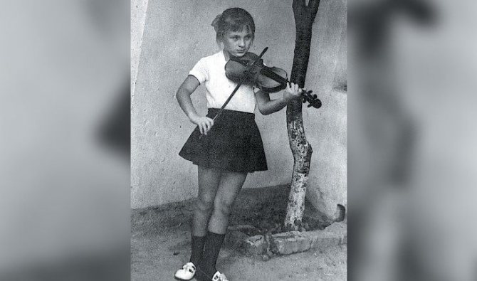 Валентина Легкоступова в детстве